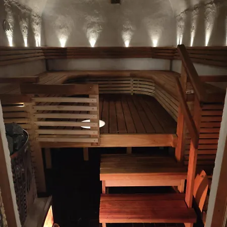 Juhlamenot Oy 펜션 Soderkulla (Helsinki)