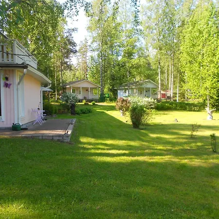 펜션 Juhlamenot Oy Soderkulla (Helsinki)