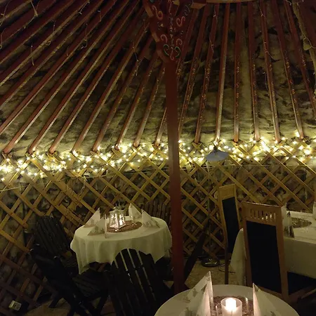 Loma-asunnot Juhlamenot Oy *